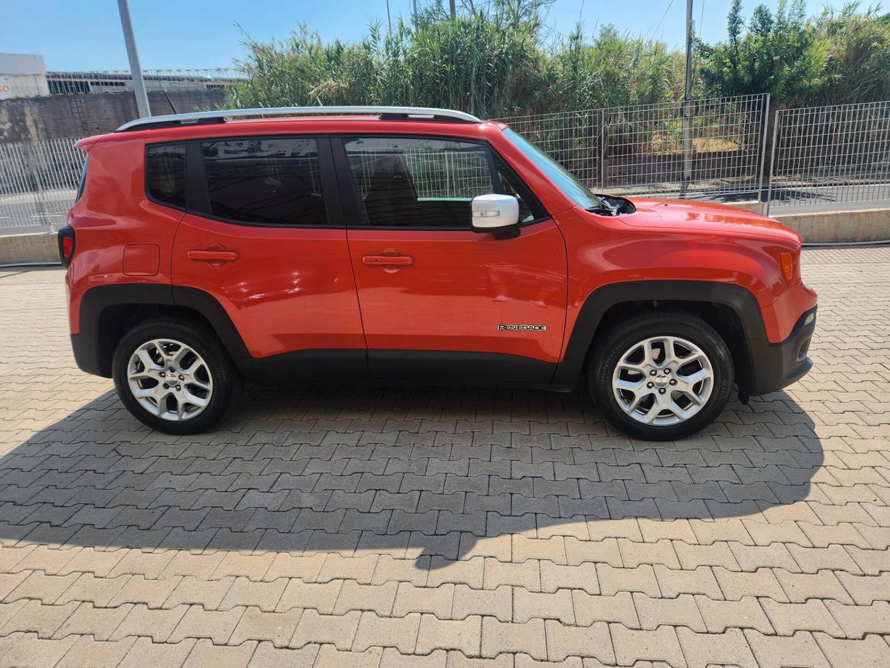 Jeep Renegade 1.6 DIESEL STRAFULL