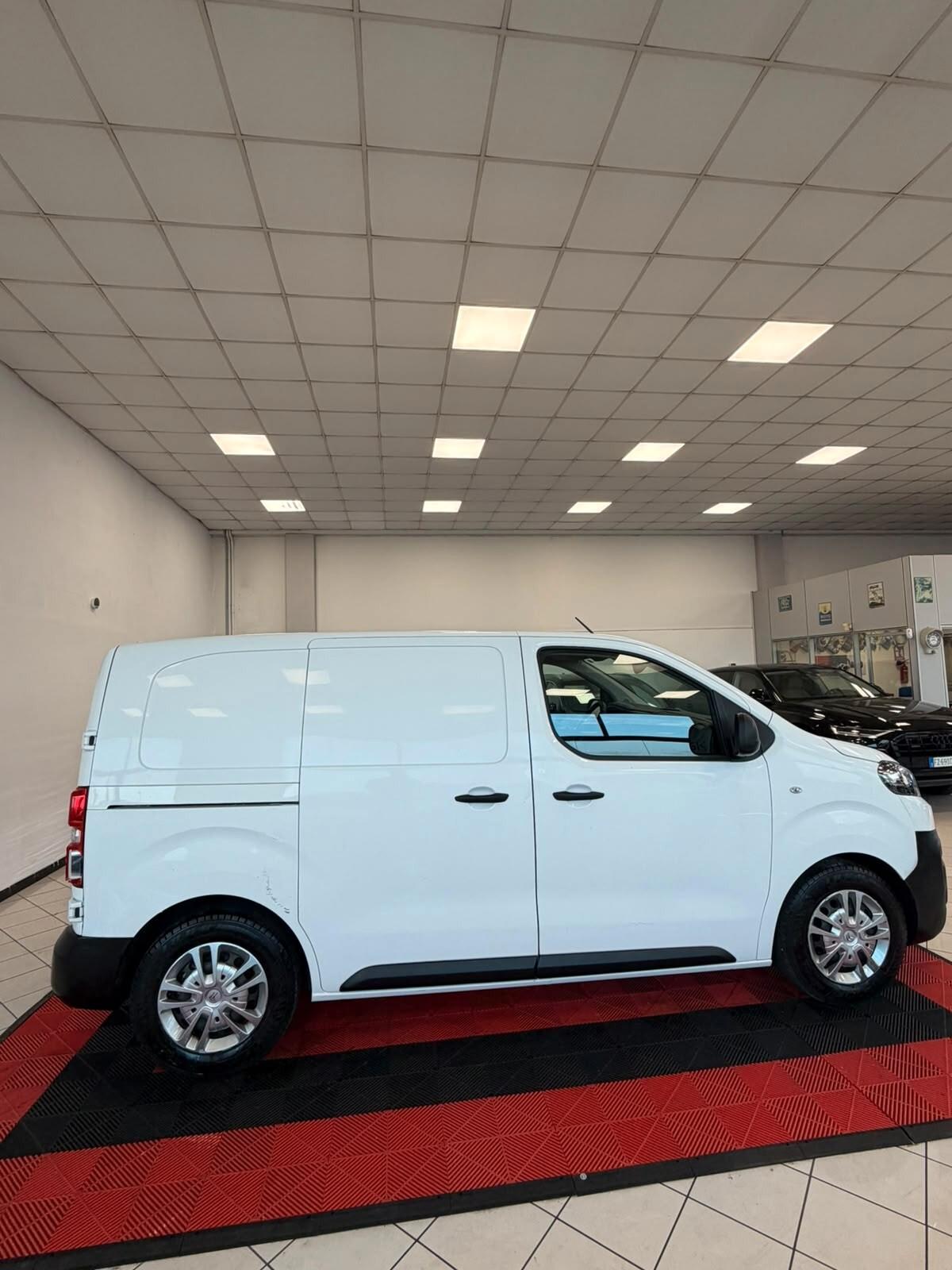 Citroen Jumpy e-Jumpy 50 kWh Furgone XS Isotermico