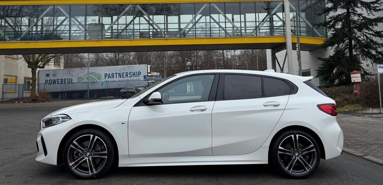 Bmw 120 120i 5p. Msport