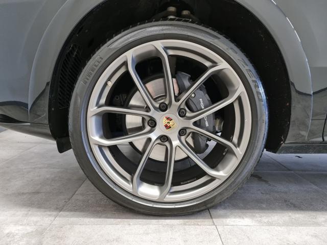PORSCHE Cayenne 3.0 V6 PackSportAlleggerito