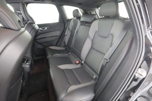 VOLVO XC60 XC60 B4 (d) AWD automatico Ultimate Dark