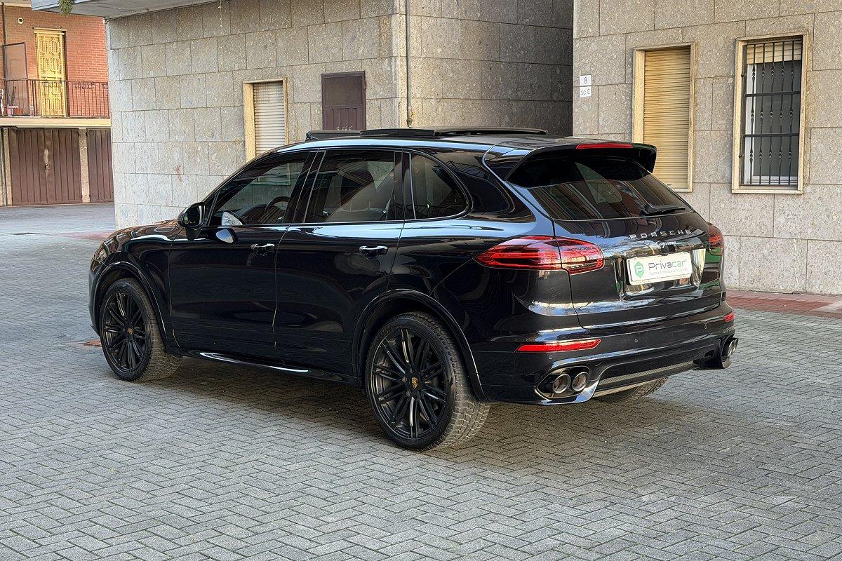 PORSCHE Cayenne 3.0 Diesel Platinum Edition