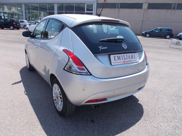 LANCIA - Ypsilon - 1.2 69 CV 5p. GPL Ecochic Gold