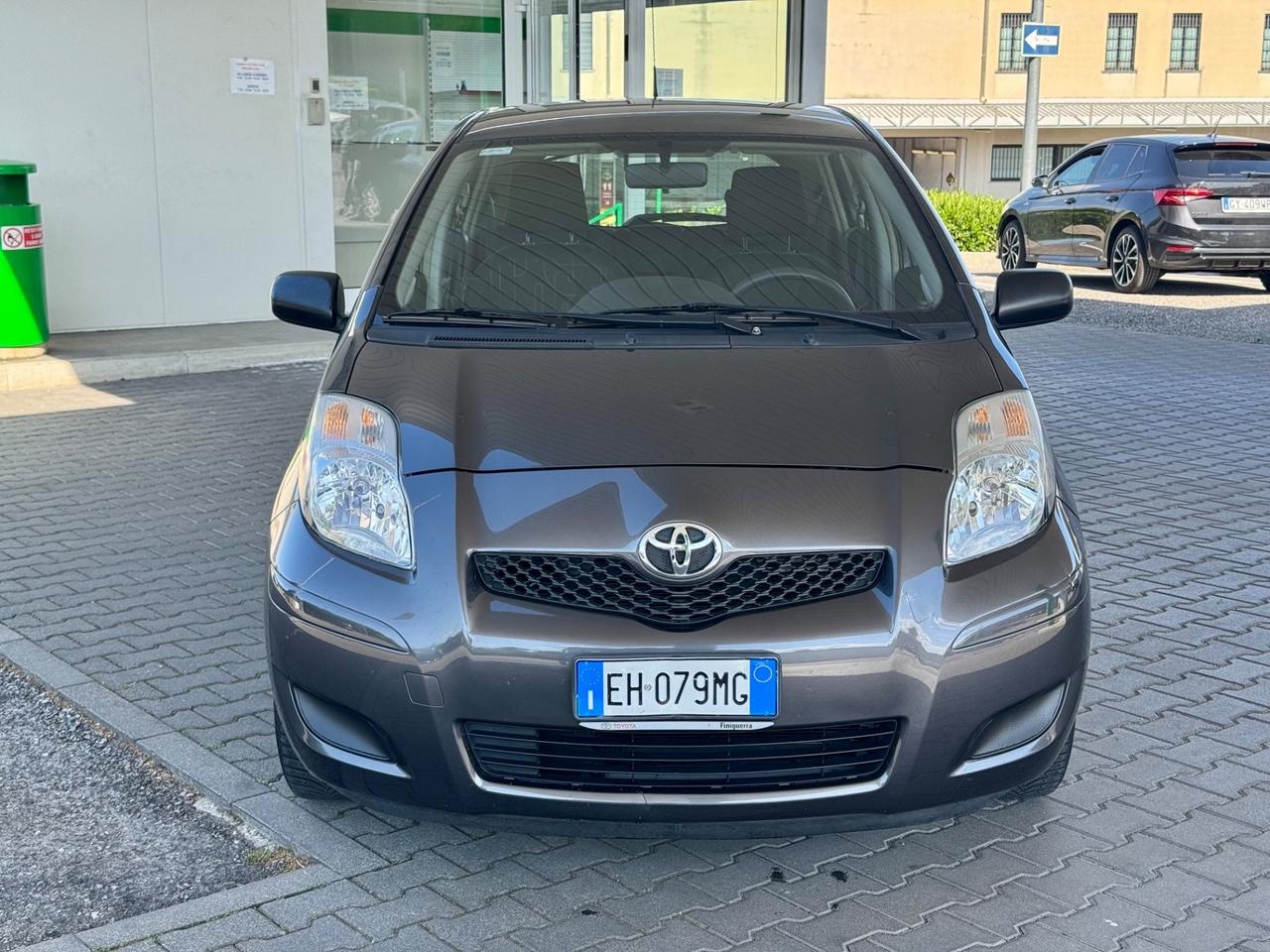Toyota Yaris 1.0 5 porte Lounge