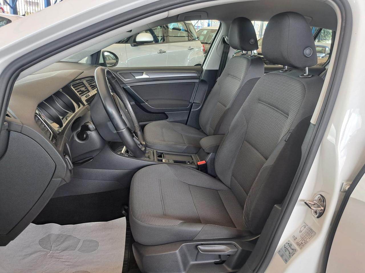 Volkswagen Golf 1.6 TDI 115 CV 5p. Business BlueMotion Technology