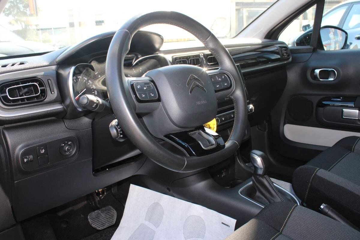 Citroen C3 1.2 puretech Shine s&s 110cv eat6 Con NAVIGATORE