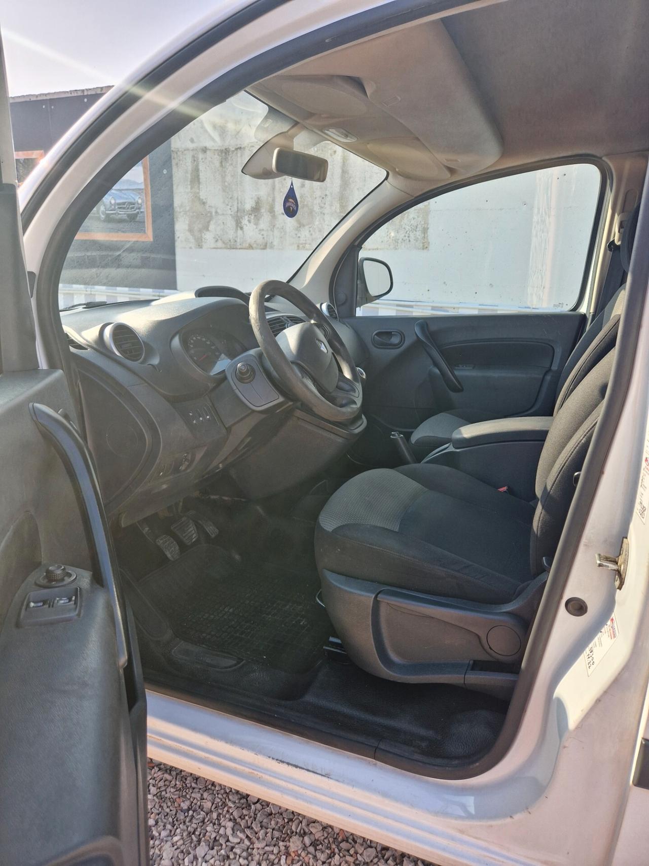 Renault kangoo 1.5 diesel 2020
