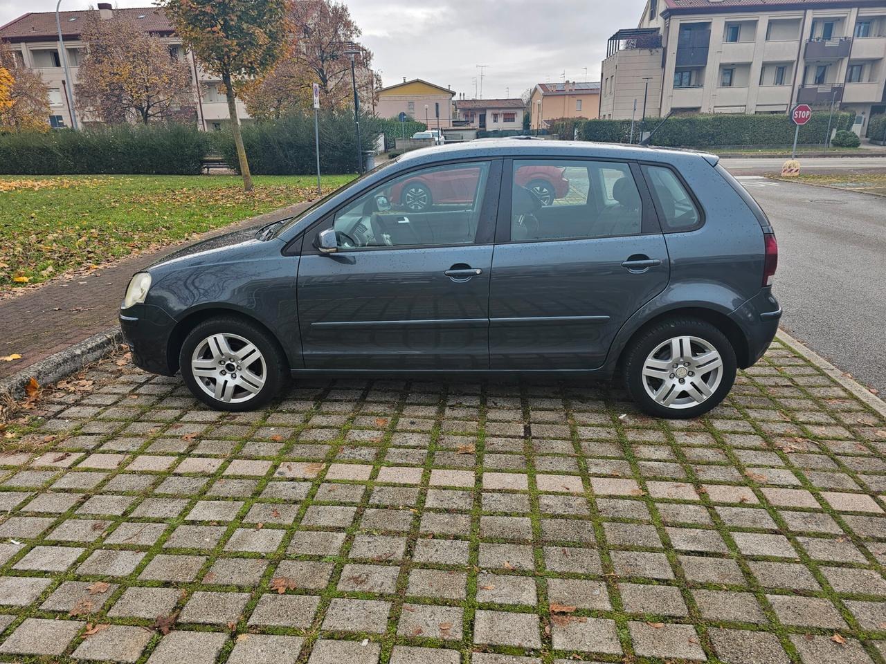 Volkswagen Polo 1.4/80CV 16V 5p. Comfortline