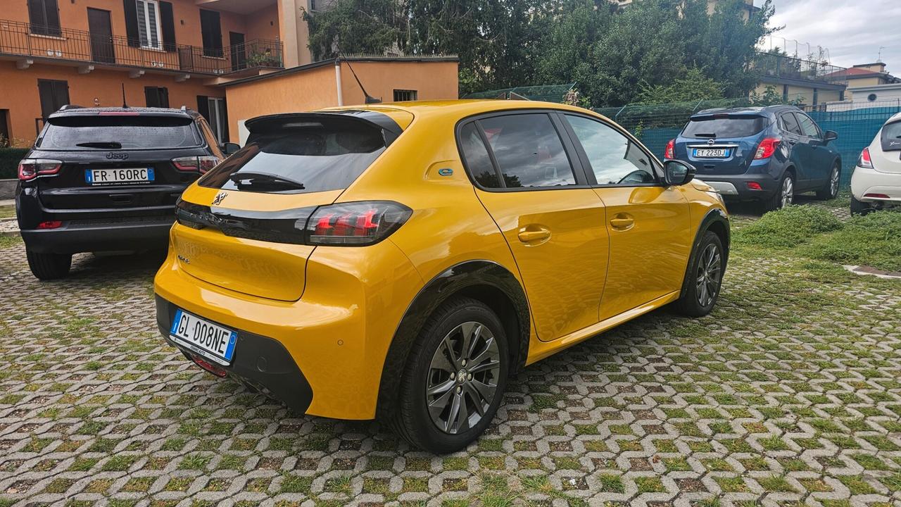Peugeot 208 motore elettrico 136 CV 5 porte Active