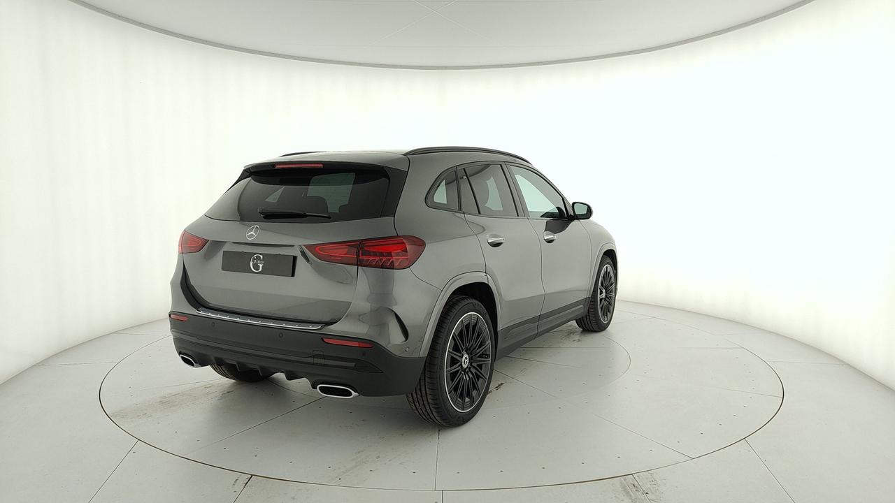 Mercedes-Benz GLA 180 Automatic