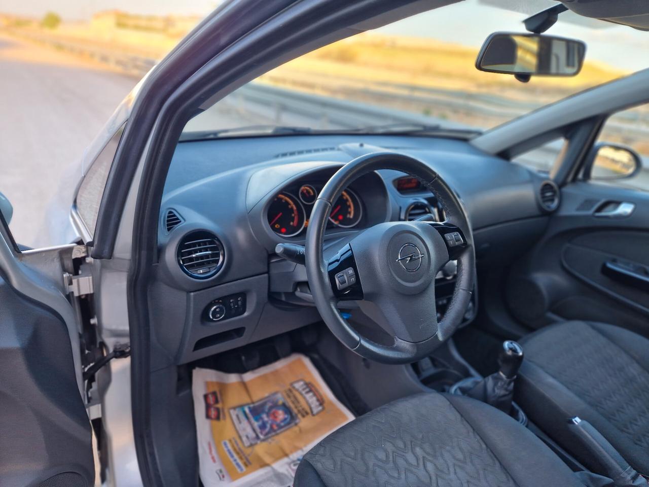 Opel Corsa 1.2 85CV 5 porte GPL-TECH Edition