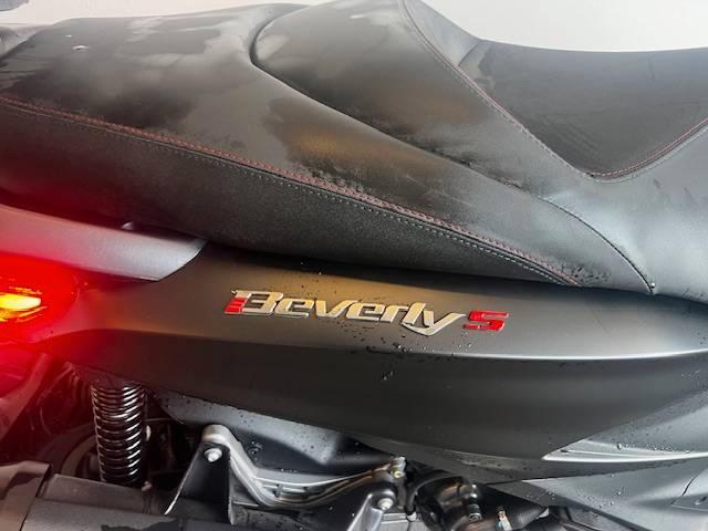 PIAGGIO PIAGGIO BEVERLY 300