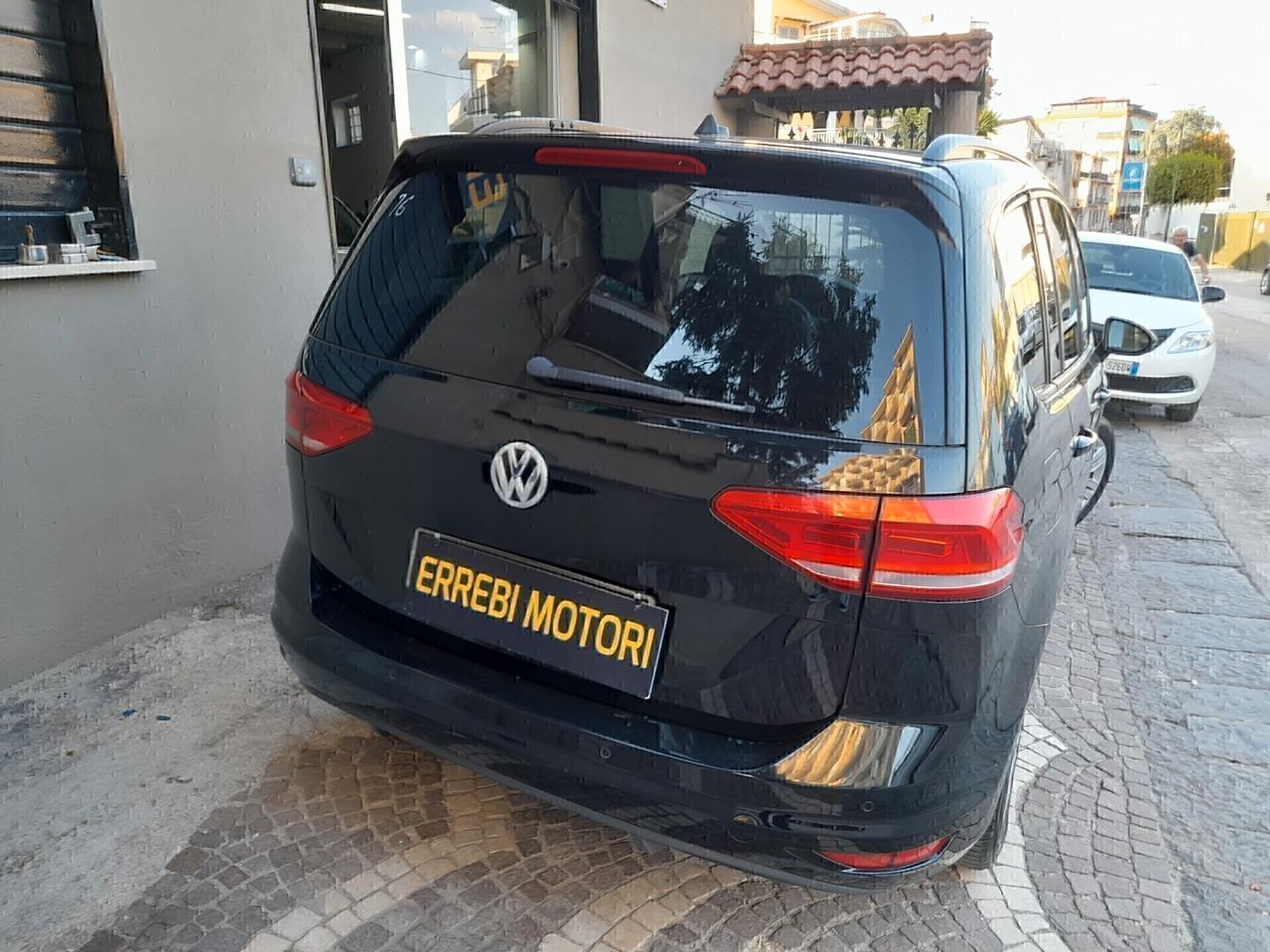 Volkswagen Touran 7 POSTI 2.0 115cv AUTOMATICO