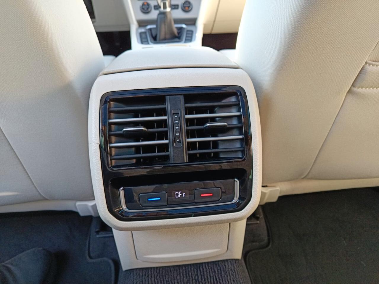 Volkswagen Passat 1.6 Tdi Variant R-Line Perfetta