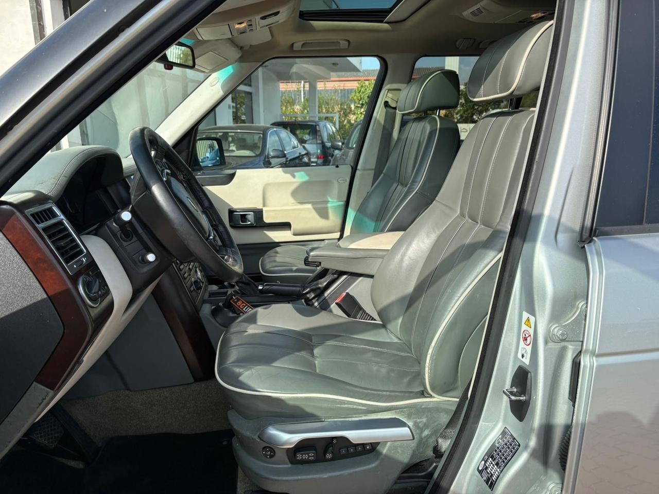 Land Rover Range 3.0 Td6 Vogue Foundry