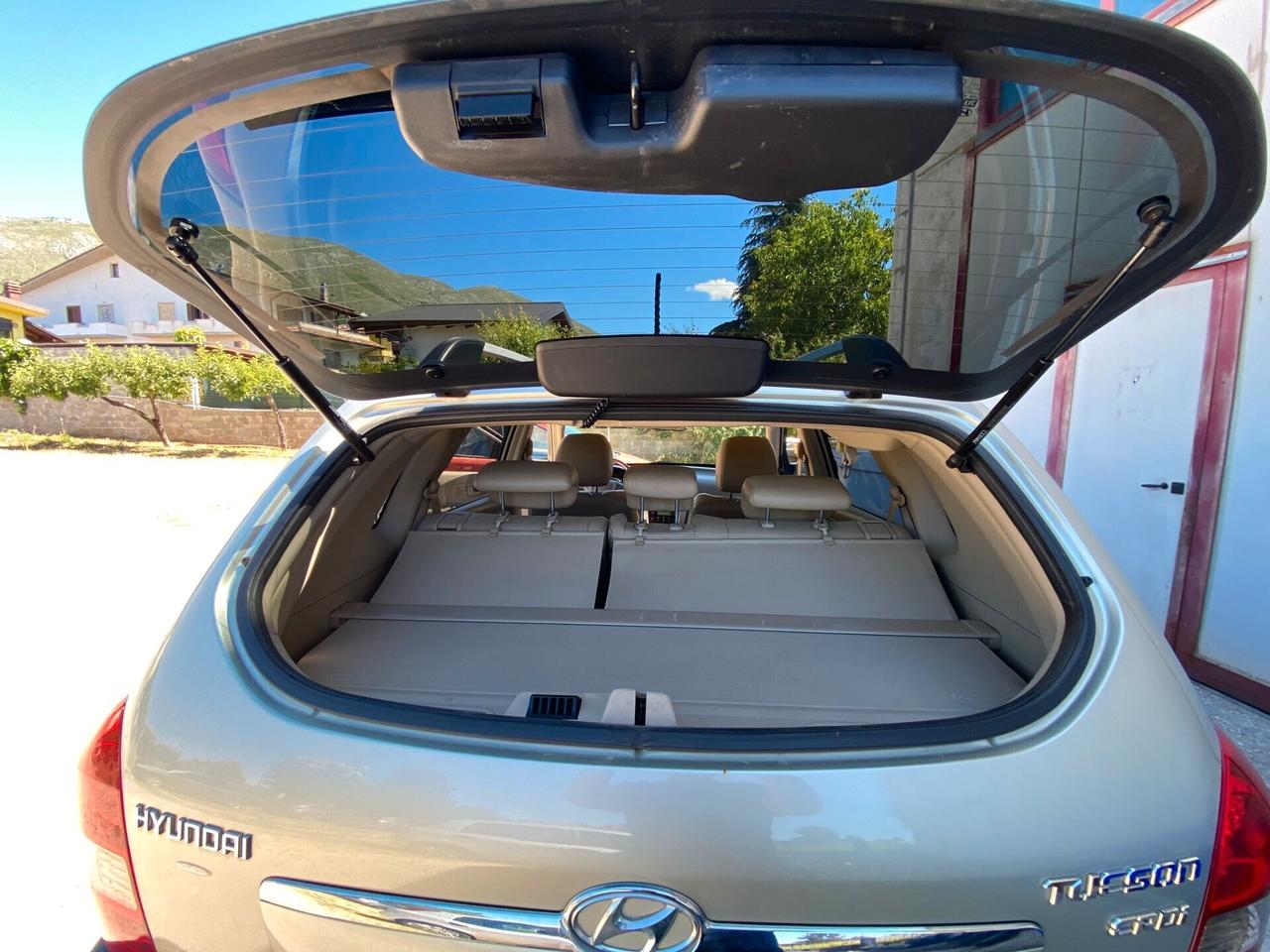 Hyundai Tucson 2.0 CRDi VGT Dynamic 4WD
