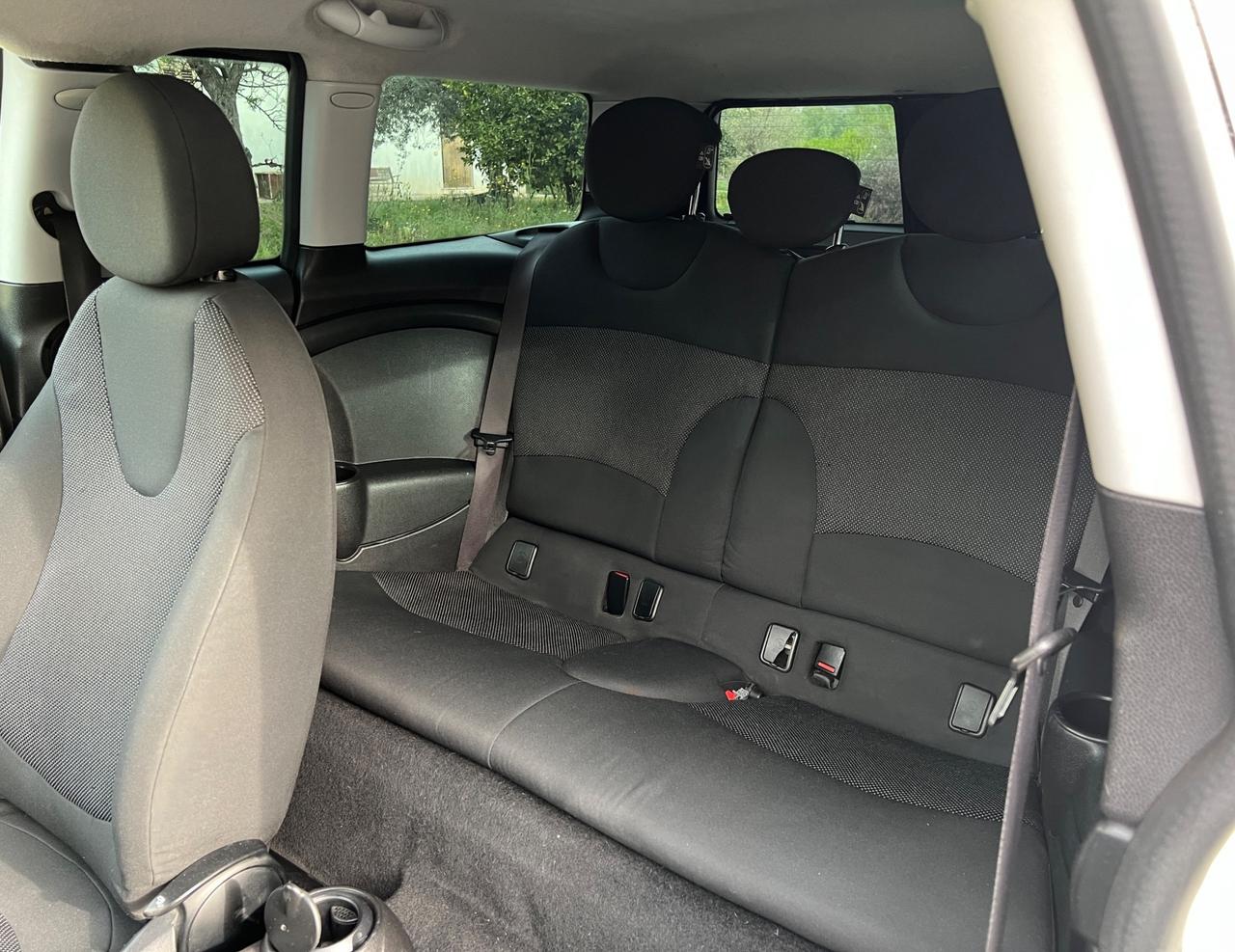 Mini Cooper D Clubman 1.6 16V