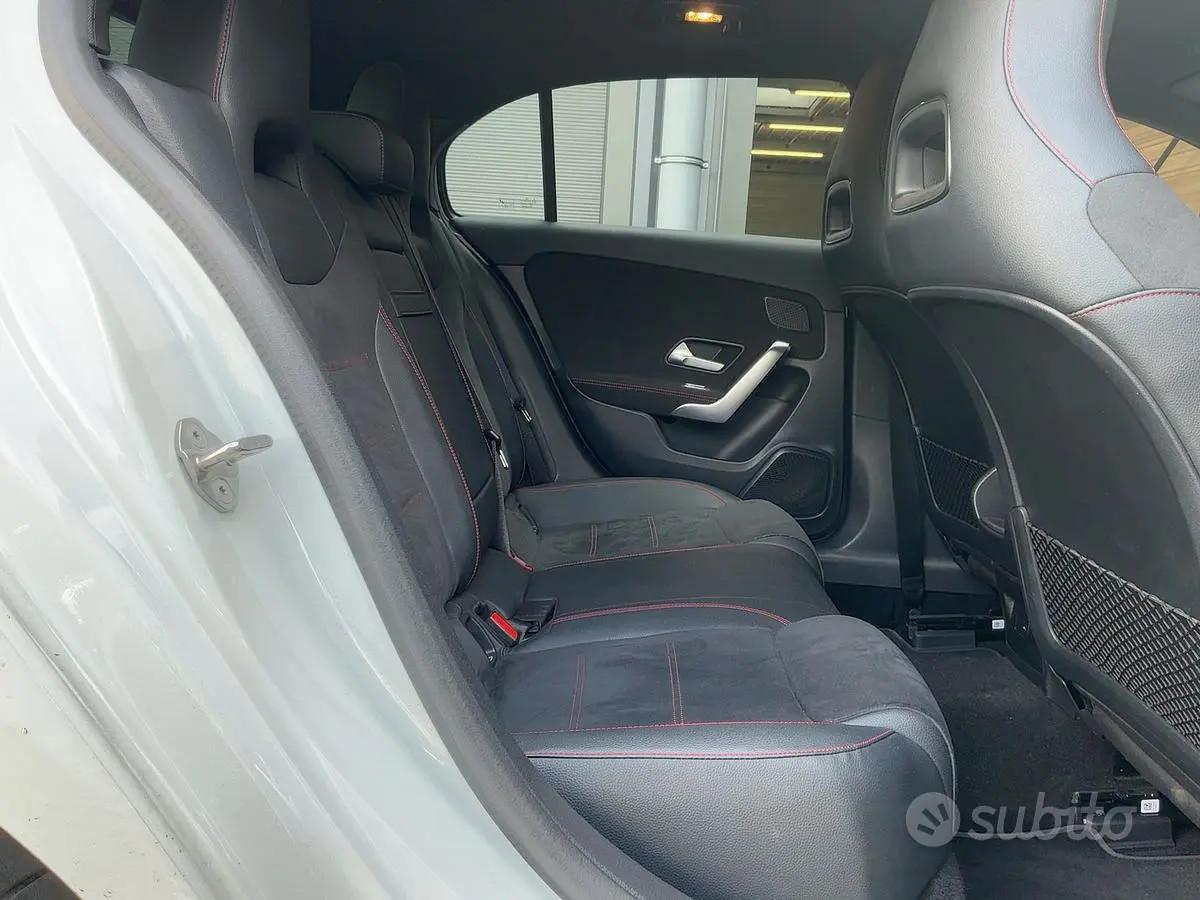 Mercedes A 180 Premium AMG Line 7G-DCT