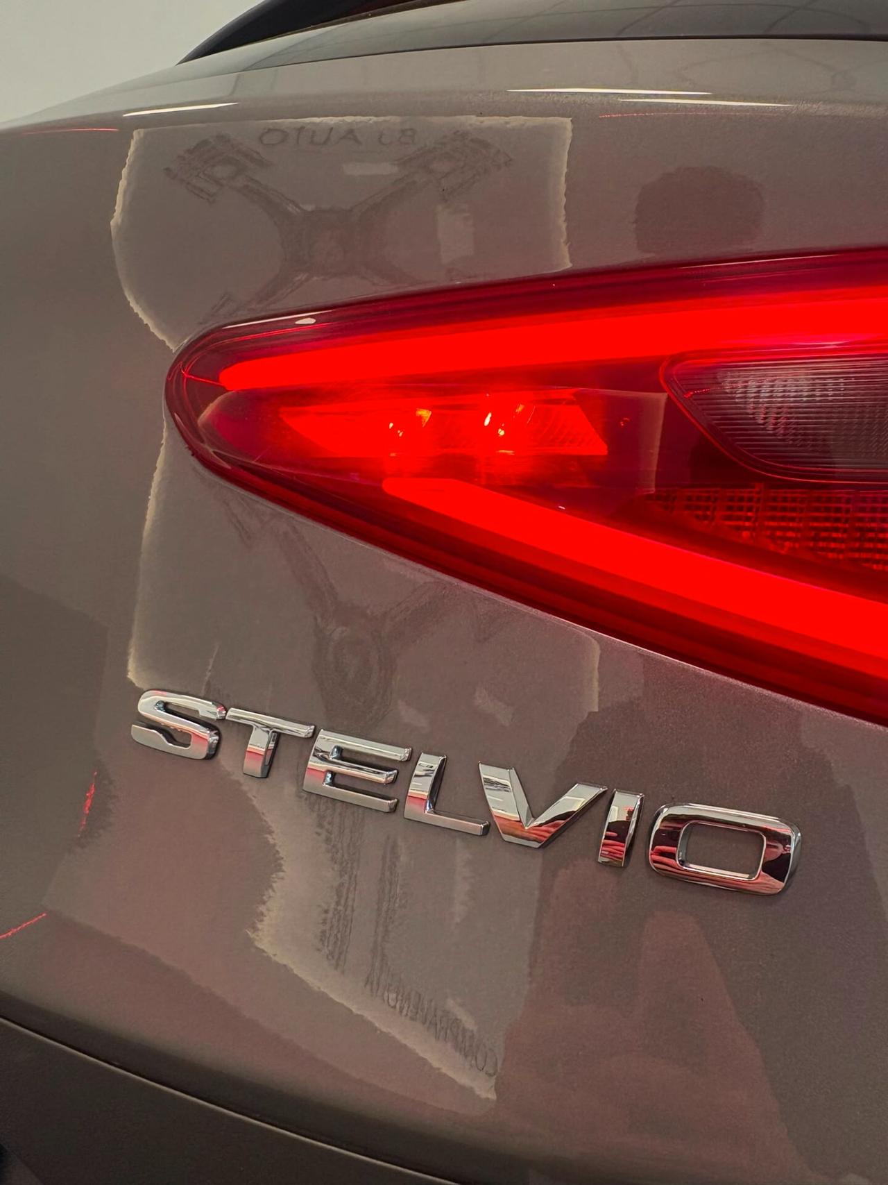 Alfa Romeo Stelvio 2.2 Turbodiesel 190 CV AT8 Q4 Ti