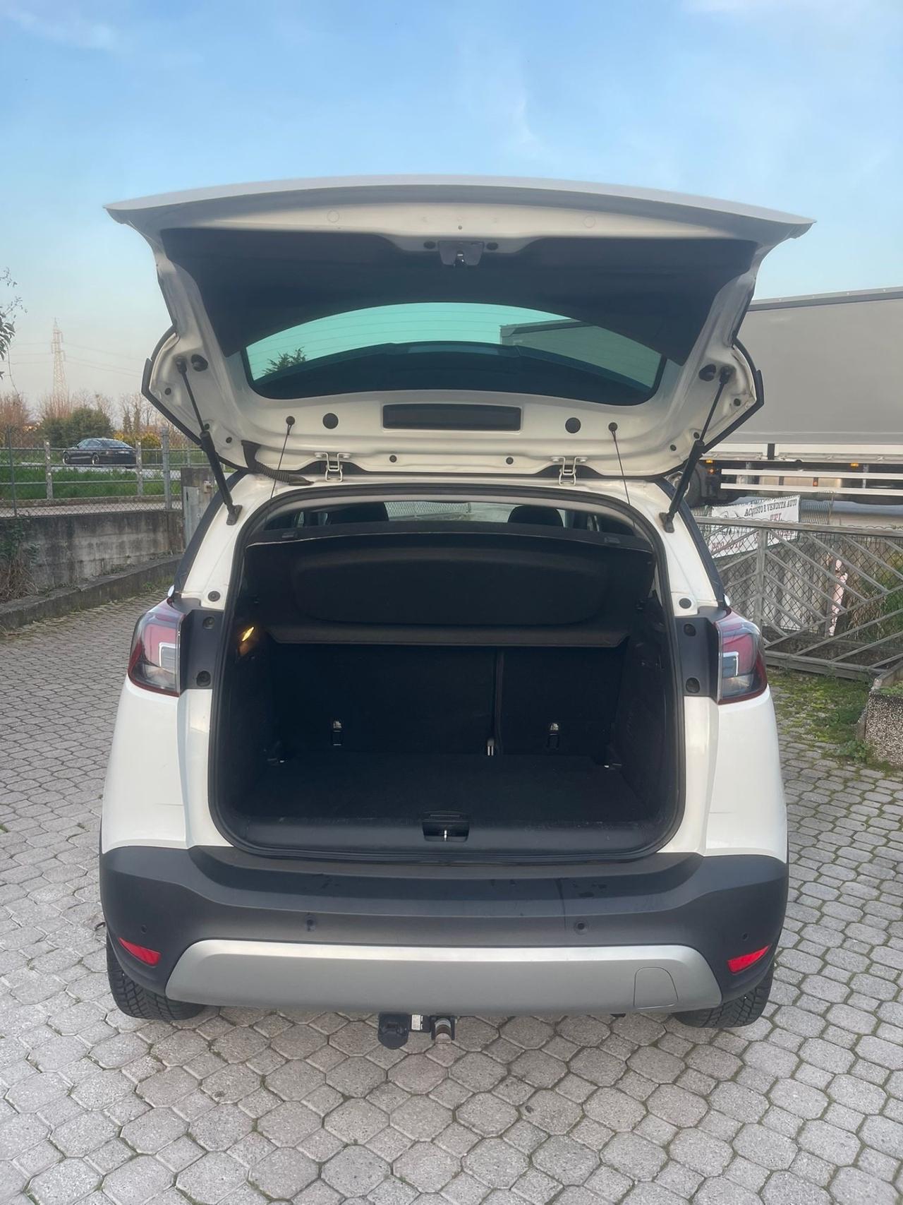 Opel Crossland X 1.2 12V Innovation GANCIO TRAINO