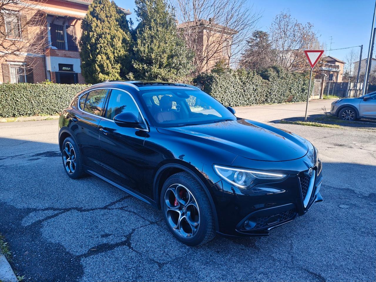 Alfa Romeo Stelvio 2.2 Turbodiesel 190 CV AT8 Executive TETTO PANORAMICO - 2019