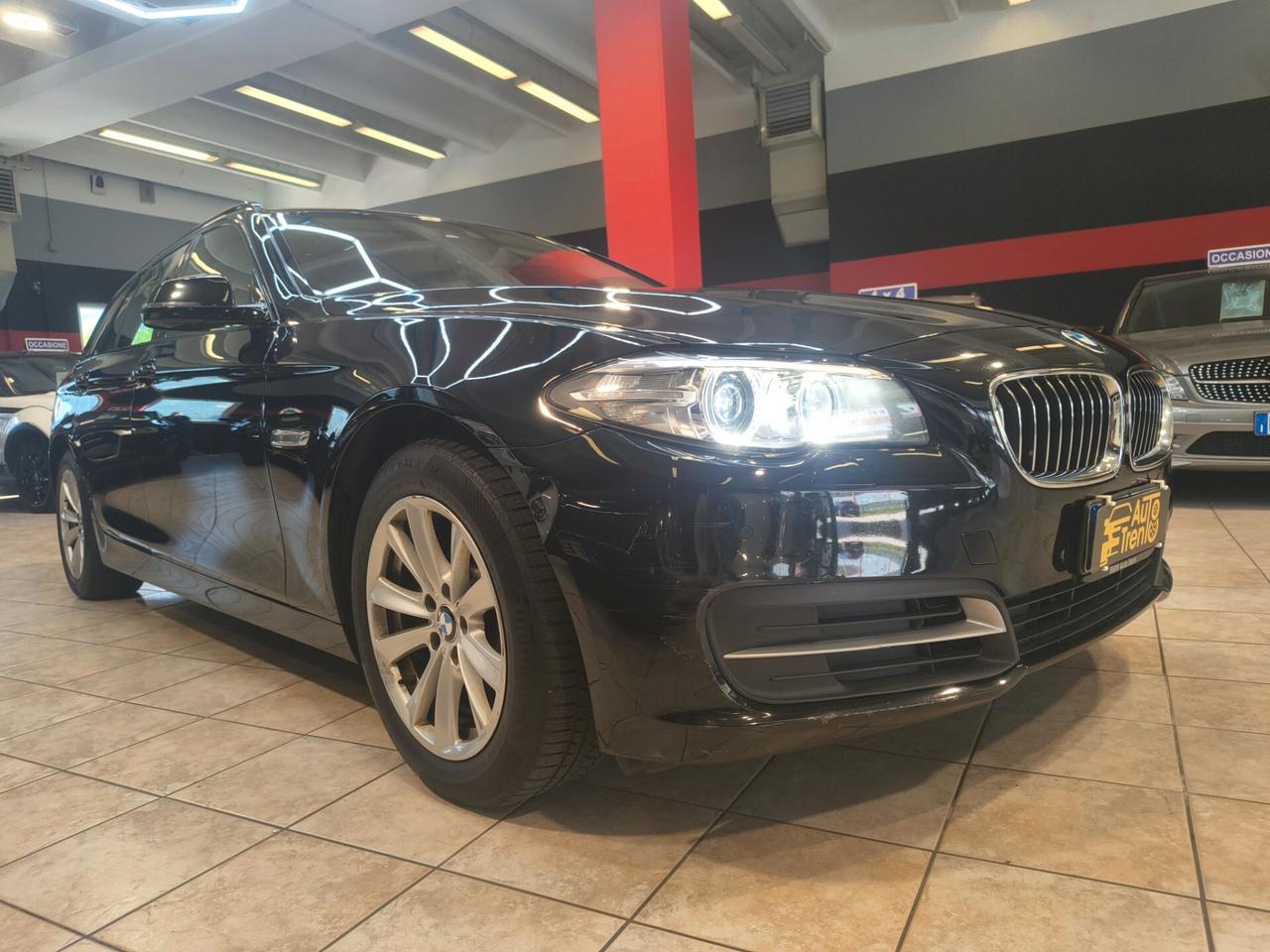 Bmw 525d Touring Business 2.0 220 CV automatica
