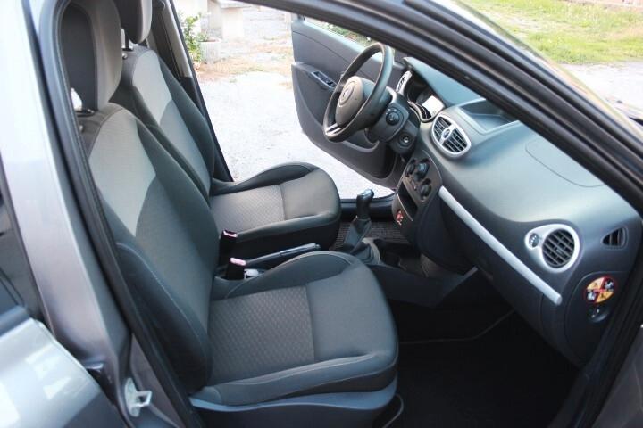 Renault Clio 1.2 5 porte Confort PACK 75.000km clima