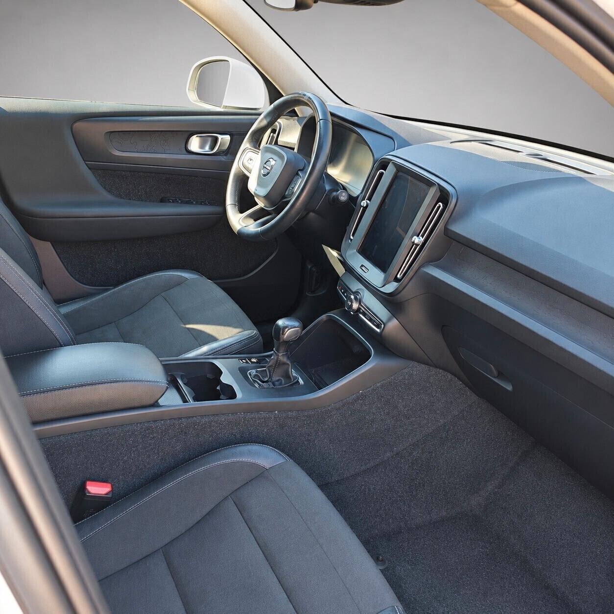 Volvo XC40 D3 Business 150 CV Manuale