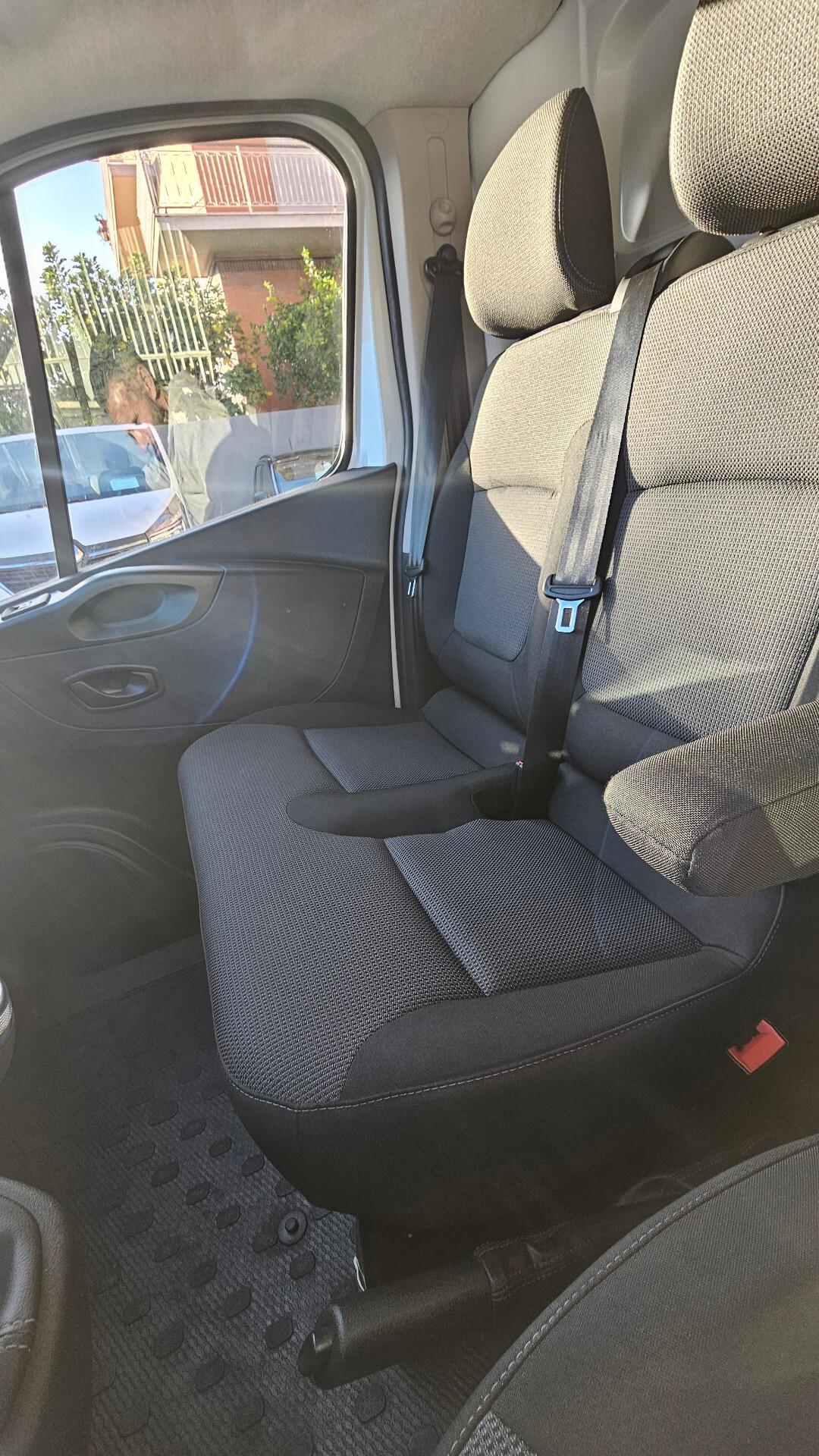 Renault Trafic T29 2.0 dCi 120CV PC-TN KOMFORT L1 H1 UNIPRO TAGL UFF