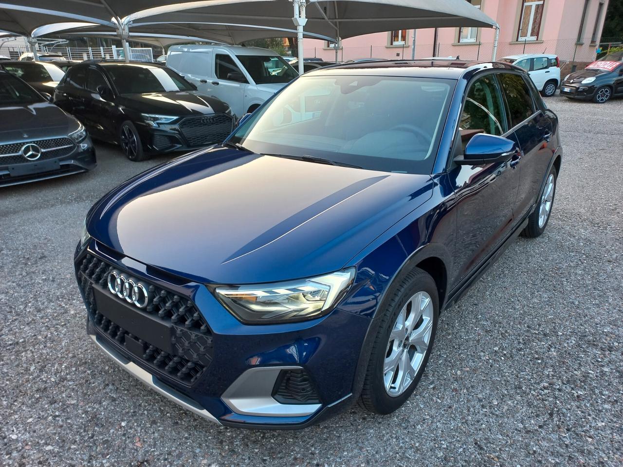Audi A1 allstreet 30 TFSI Identity Contrast