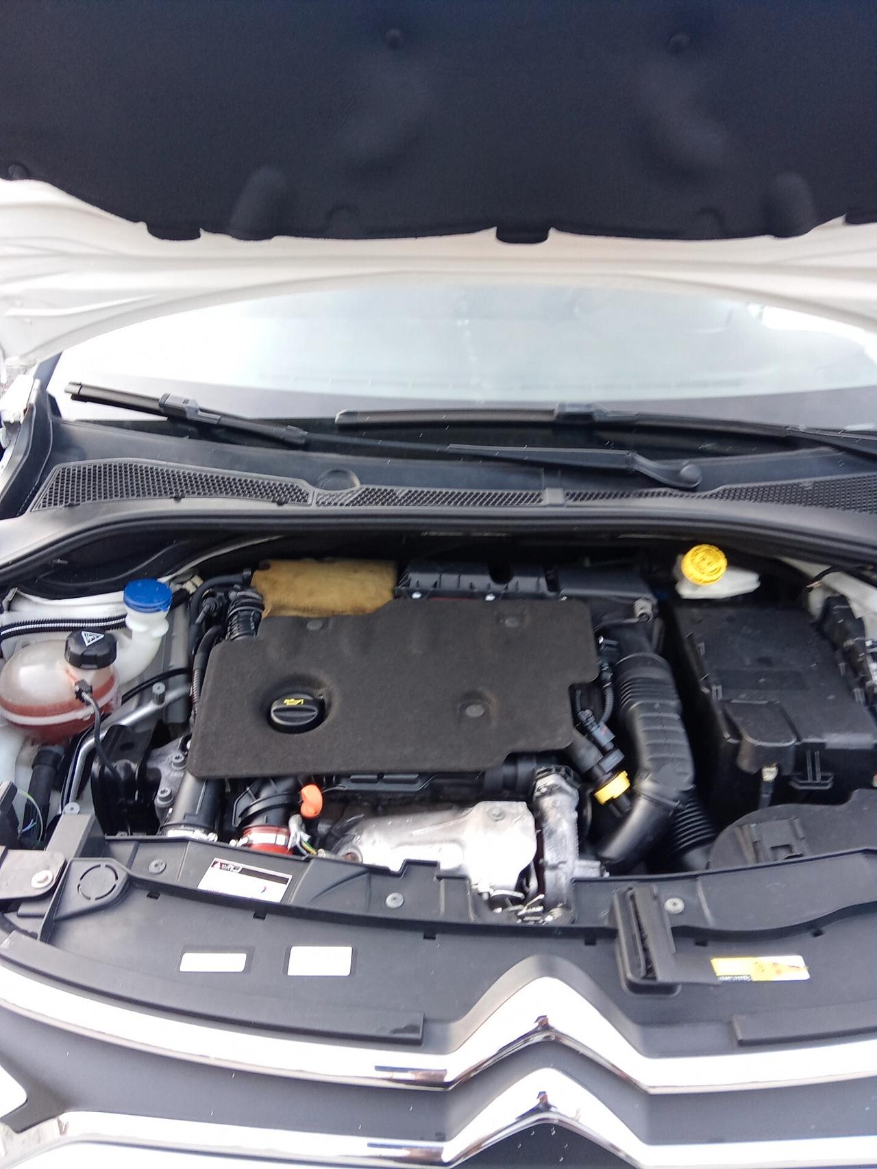 Citroen C3 BlueHDi 100 N1 021