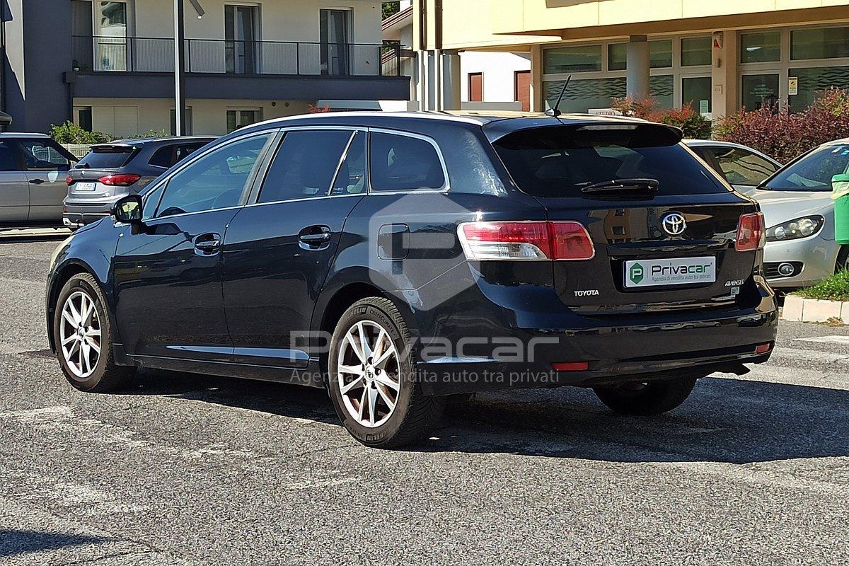 TOYOTA Avensis 2.0 D-4D Wagon Sol