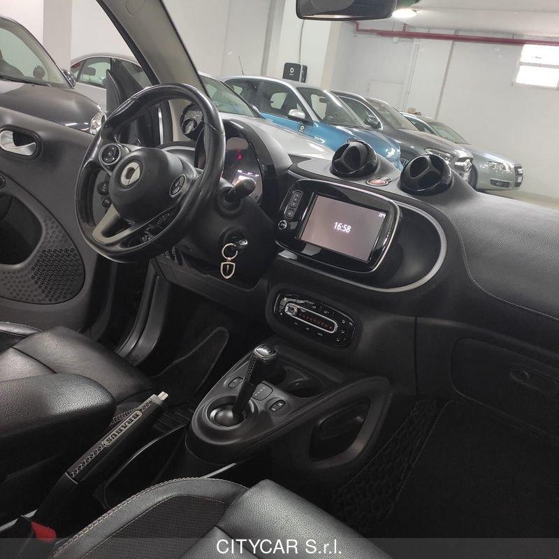 smart fortwo BRABUS 0.9 Turbo twinamic Cabrio Xclusive