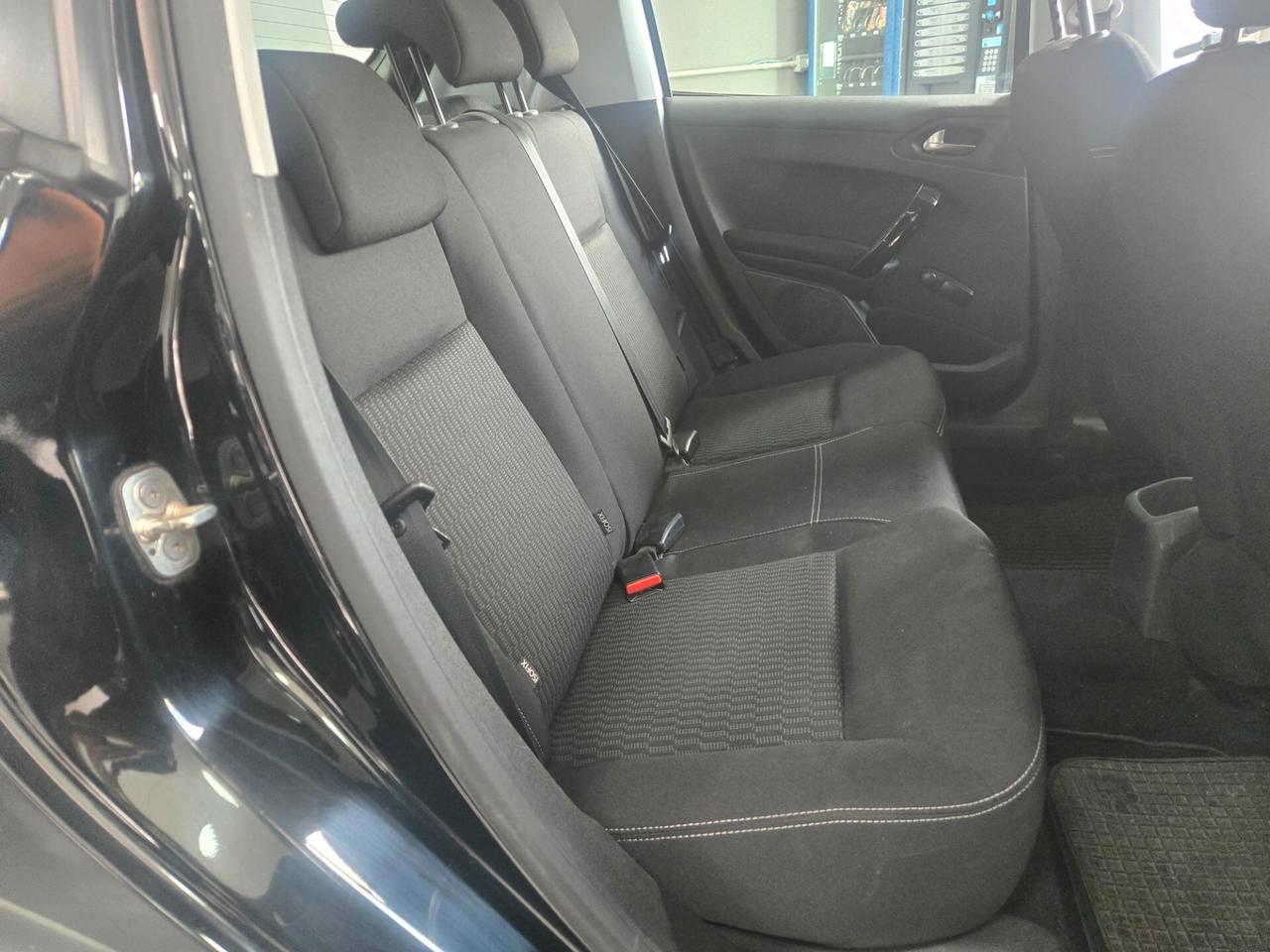 Peugeot 208 PureTech 82 5 porte Active