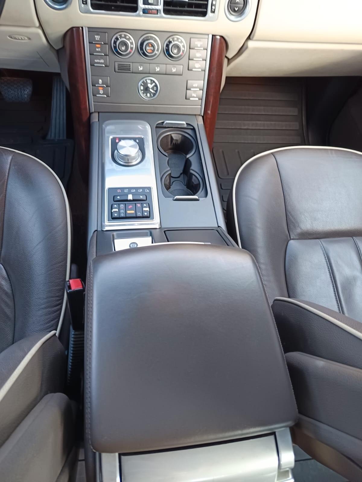 Land Rover Range Rover 4.4 TDV8 Vogue