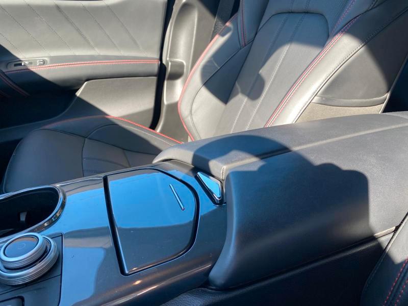 Maserati Ghibli 3.0 V6 Modena 430cv awd auto