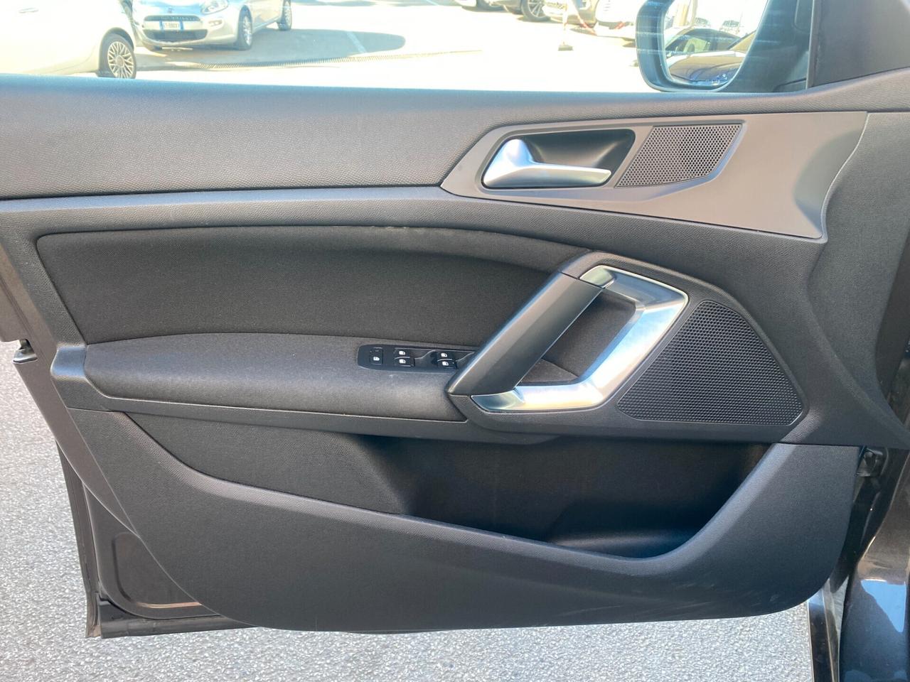 Peugeot 308 1.6 e-HDi 115 CV Stop&Start Business