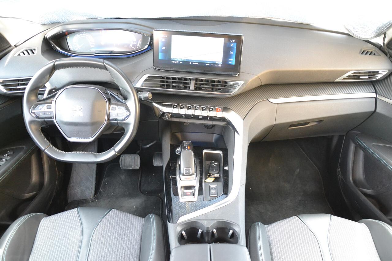 Peugeot 3008 1.5 HDi 130CV EAT8 ALLURE NAV+PEL+RCAM+LED+CRUISE