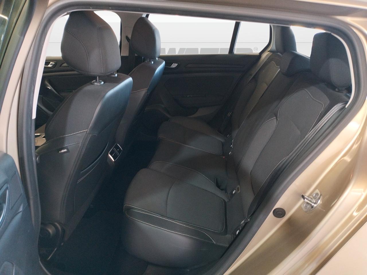 Renault Megane Sporter 1.5 blue dci Business 115cv edc - NEOPATENTATI