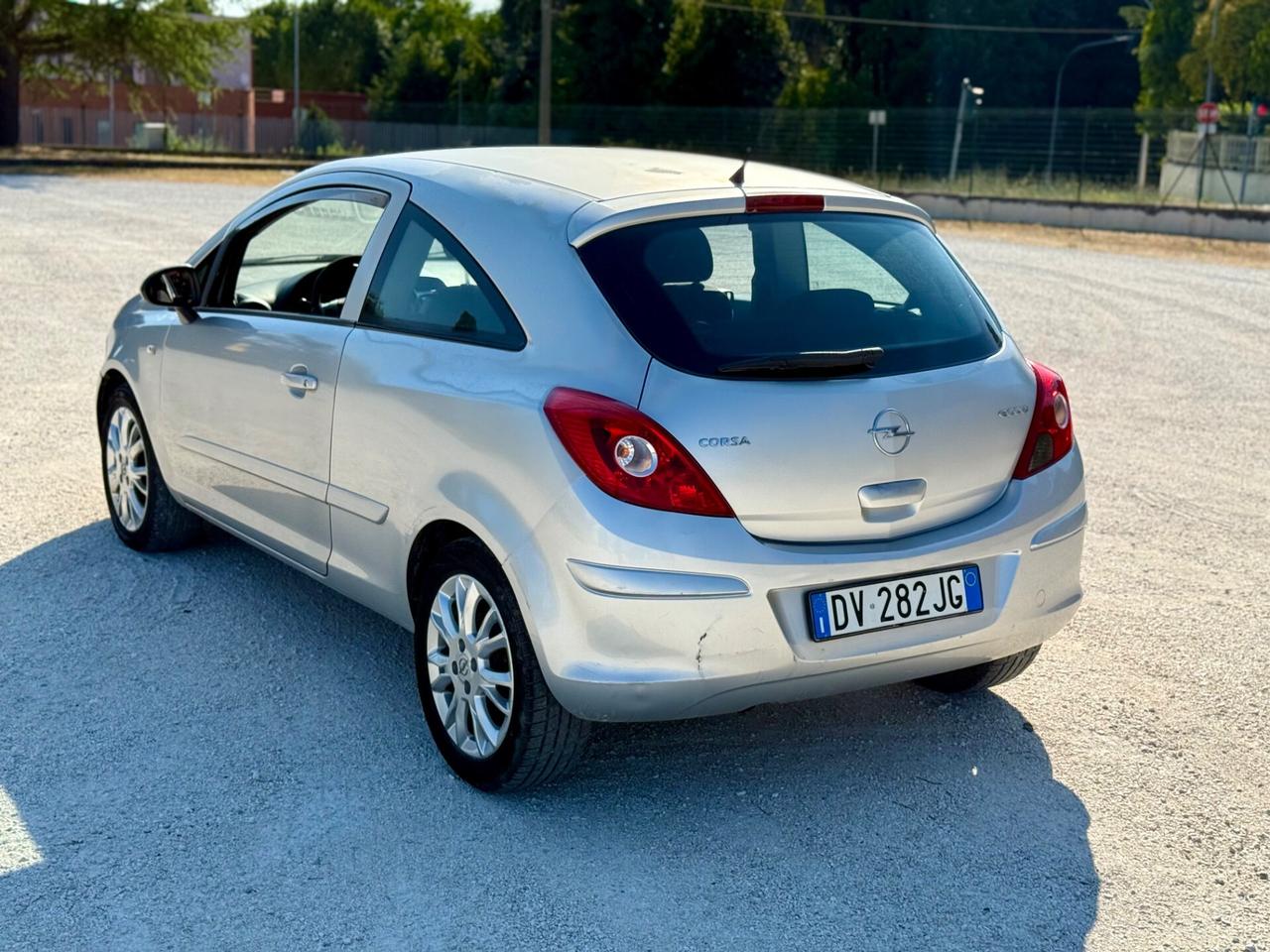 Opel Corsa Diesel 1.3 CDTi 75cv NEOPATENTATI OK