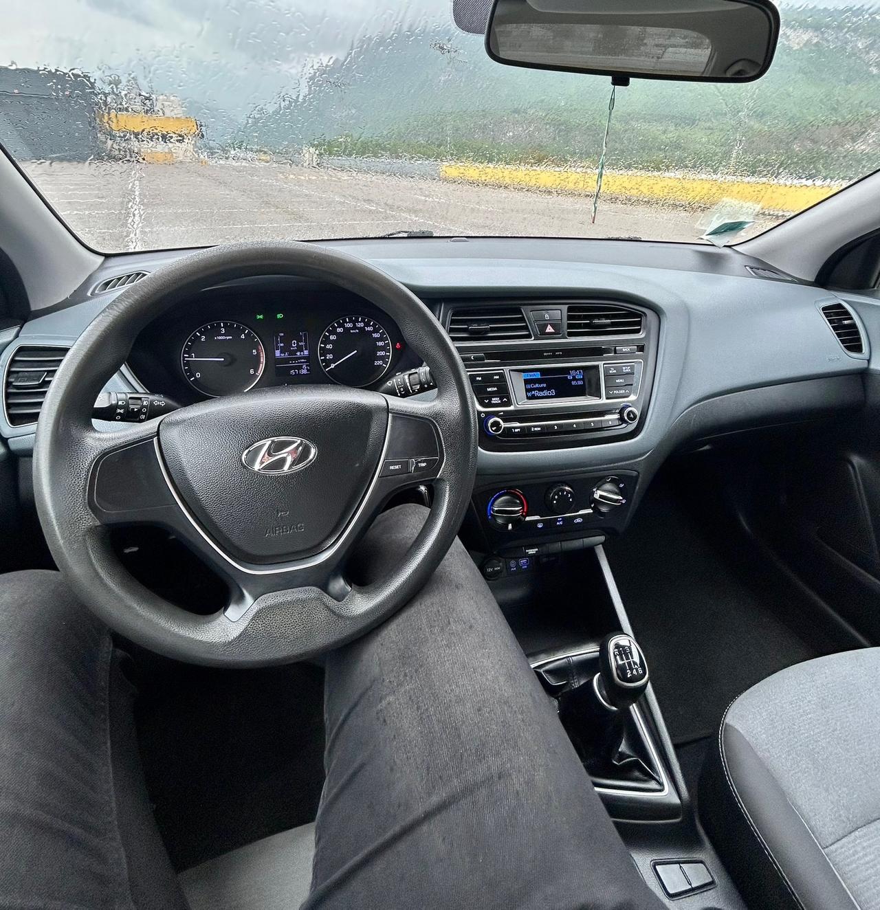 Hyundai i20 CRDi 5p EURO 6 Neopatentati 2015