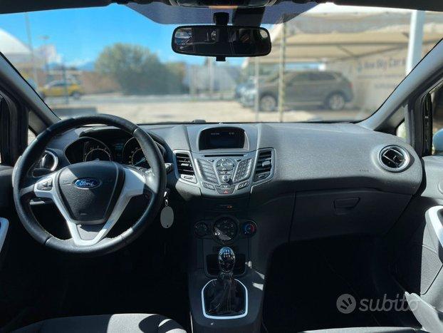 Ford Fiesta 1.4 5 porte Bz.- GPL Black & White Edition