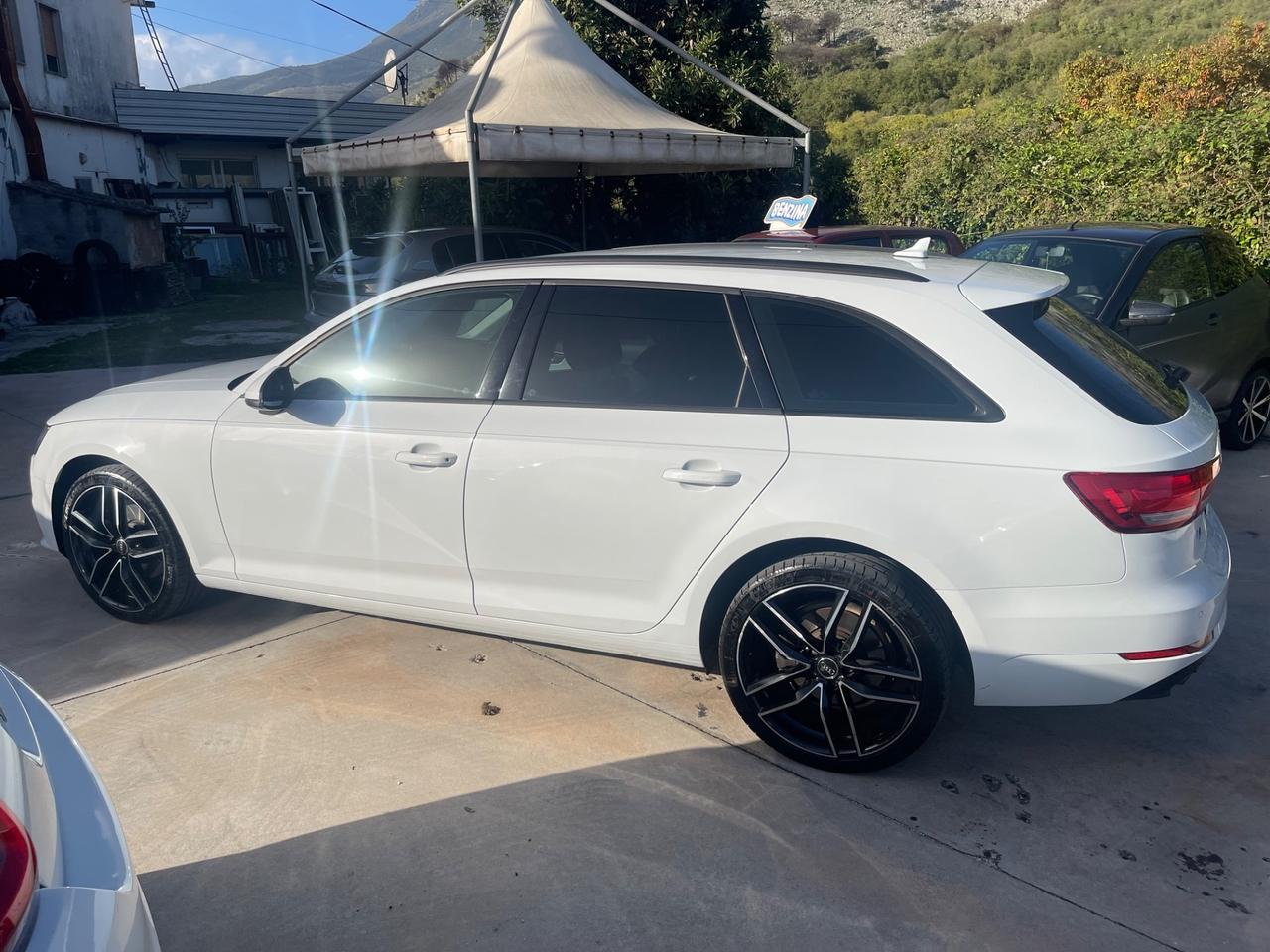 Audi A4 Avant 2.0 TDI 150 CV ultra S tronic Business permute finanziamenti