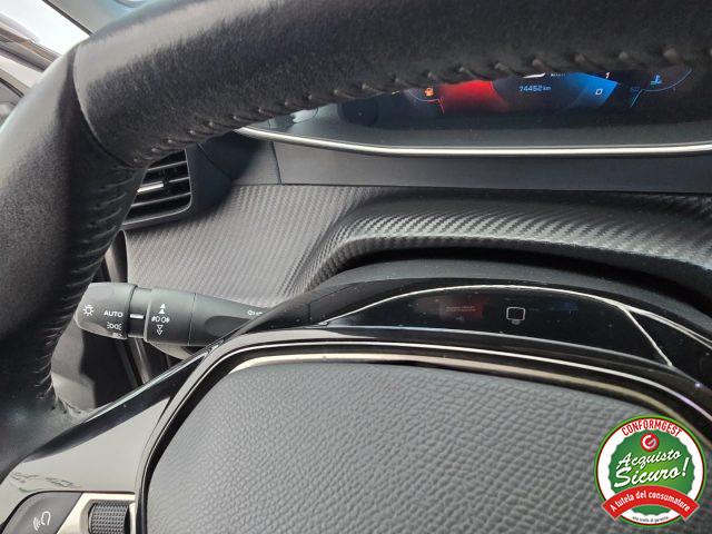 PEUGEOT 2008 BlueHDi 100 S&S Allure