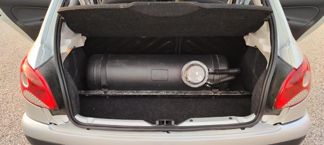 Peugeot 206 Plus 1.1 60CV 5p. Energie GPL