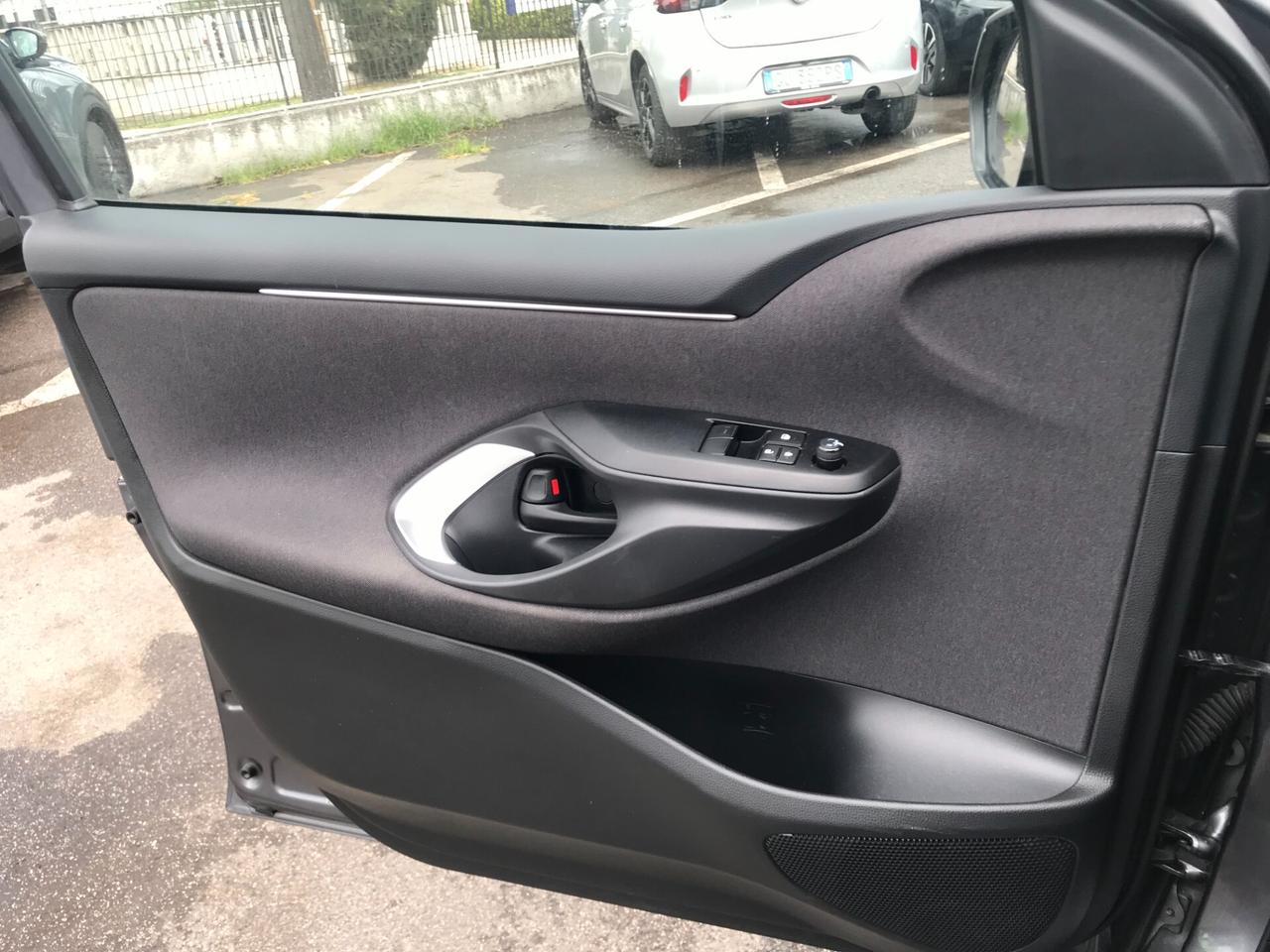 Toyota Yaris 1.5 Hybrid 5 porte Business