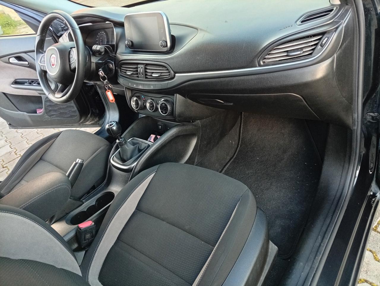 Fiat Tipo 1.6 Mjt S&S SW Lounge