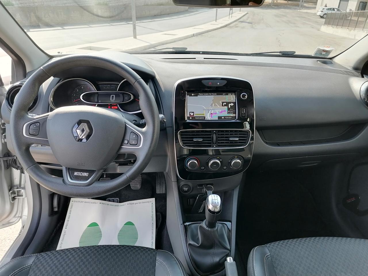 Renault Clio 1.5 dCi 75 CV 5 porte Moschino 2019 full