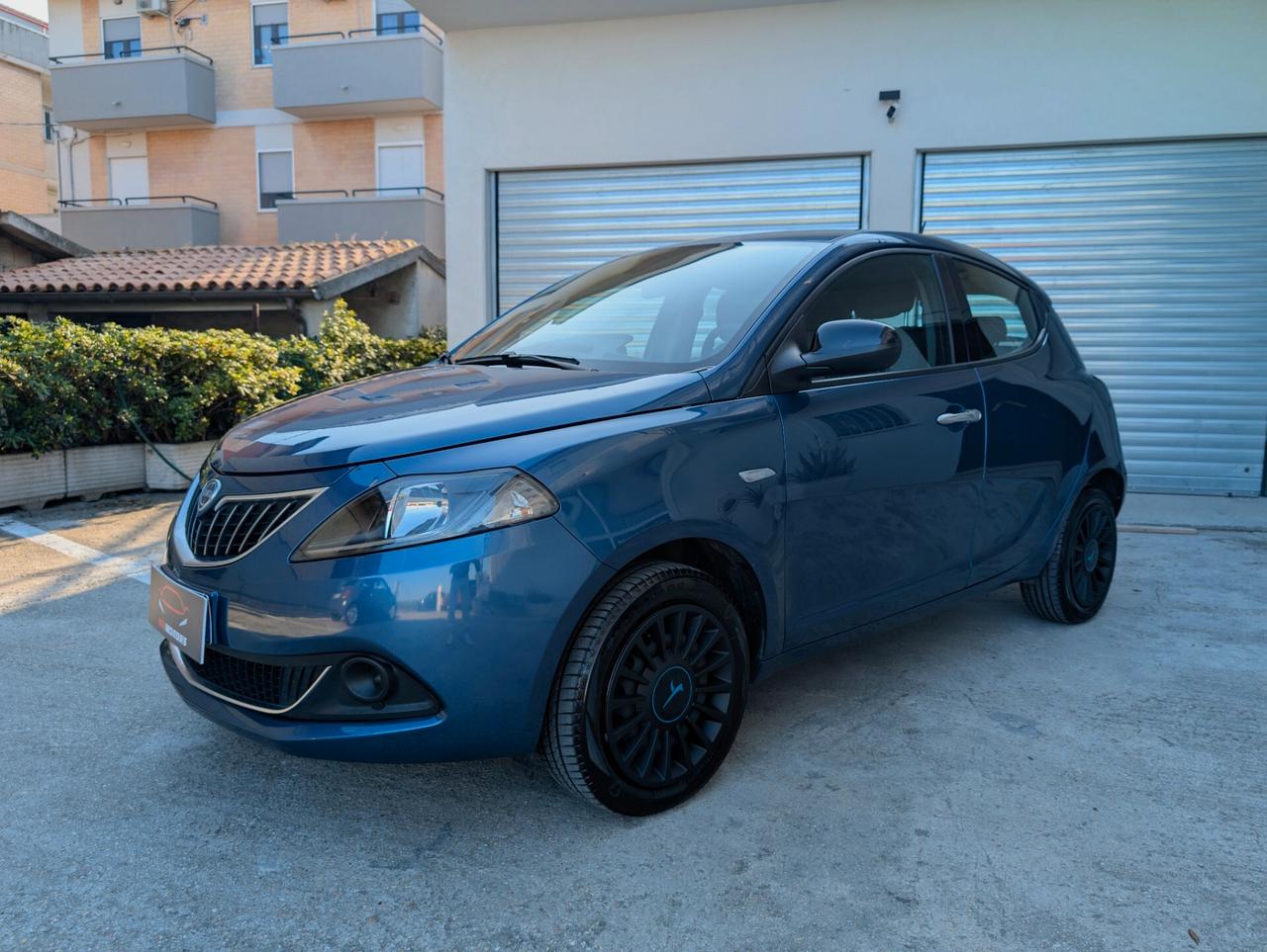 Lancia Ypsilon 1.0 FireFly S&S Hybrid 2022