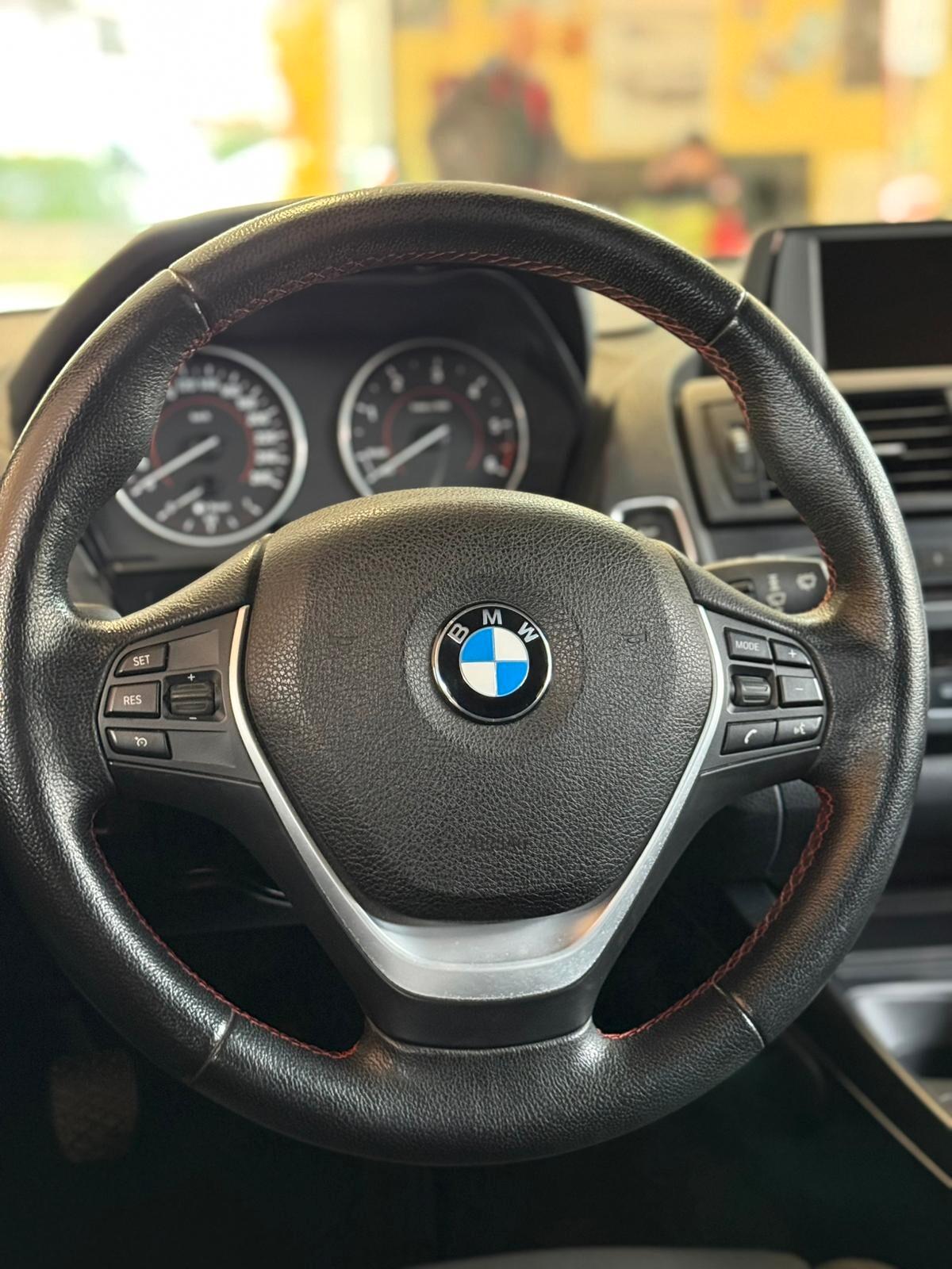 Bmw 116 116d 5p. Urban